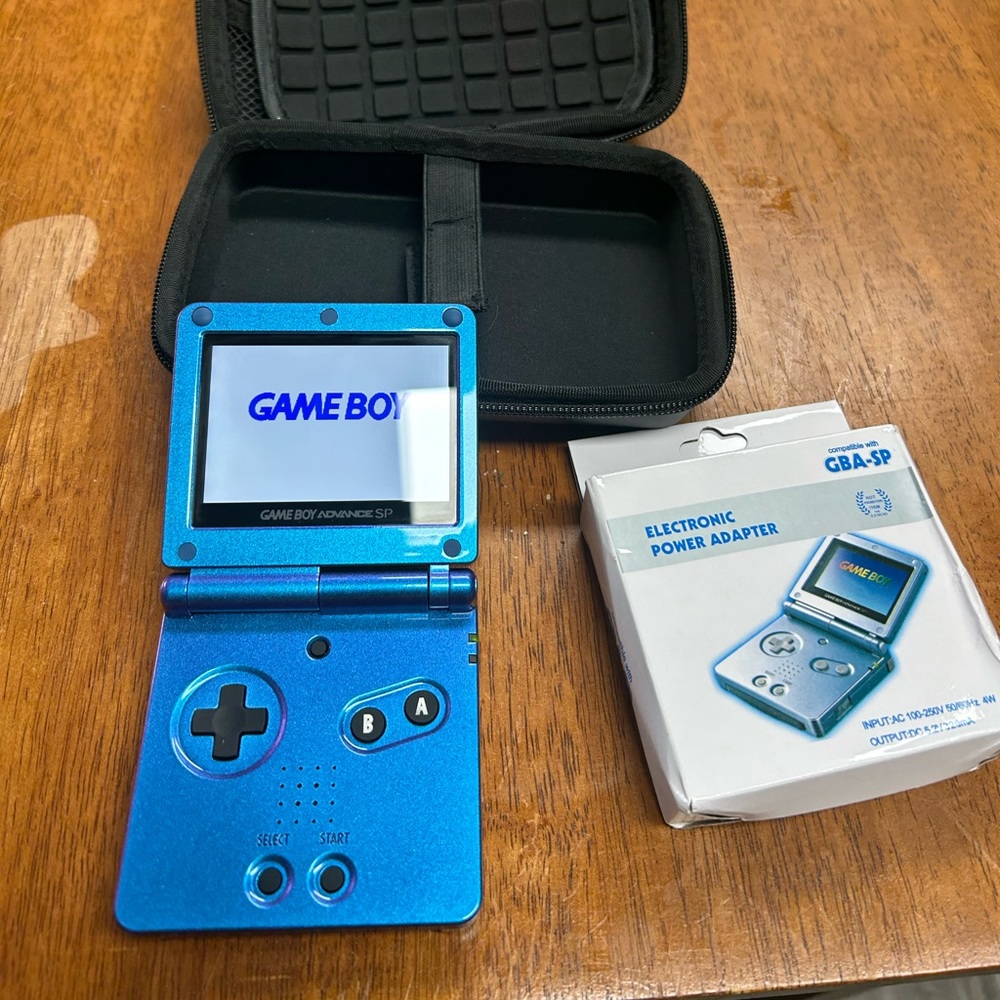 Gameboy Advance SP new display - Picture 1 of 4